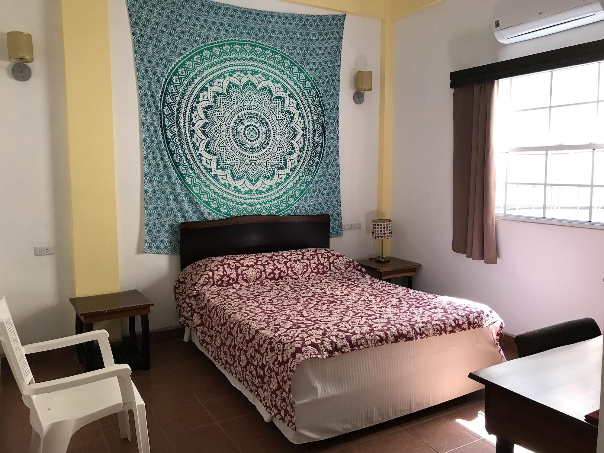 Easy Inn Hotel Belize City Exterior photo