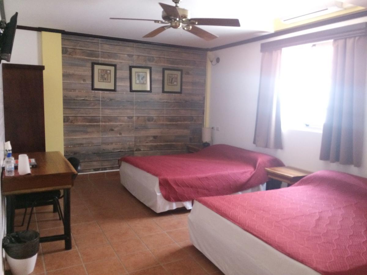 Easy Inn Hotel Belize City Exterior photo