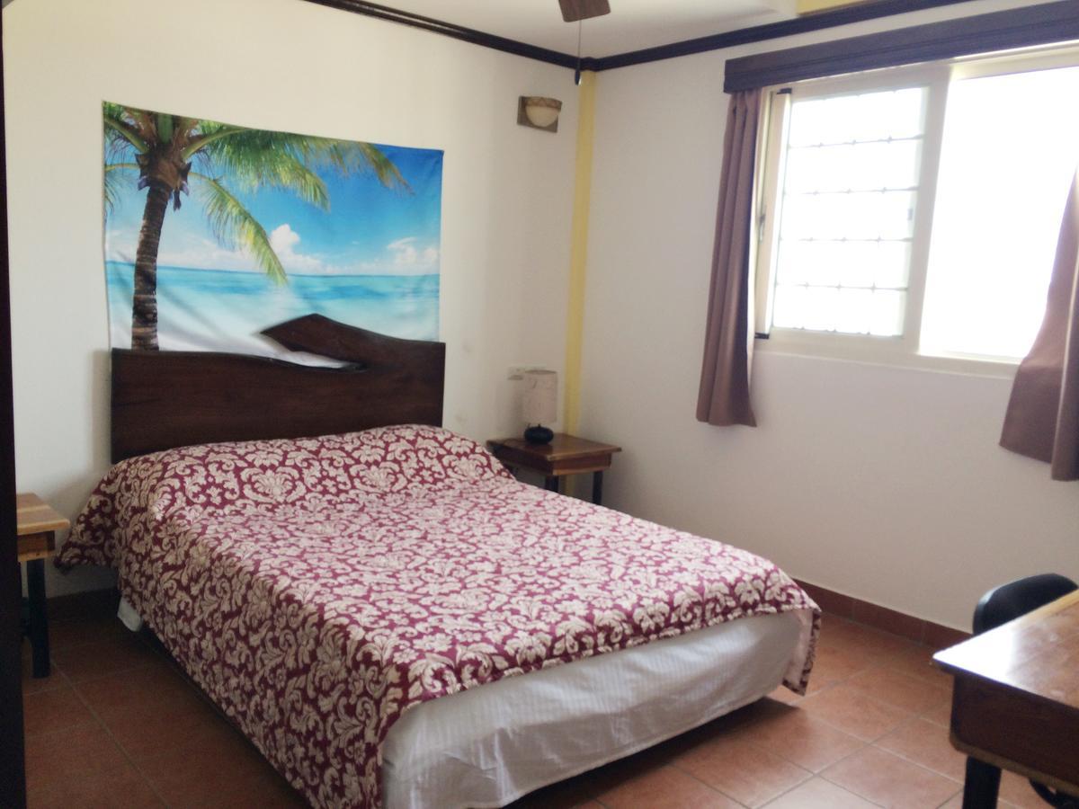 Easy Inn Hotel Belize City Exterior photo
