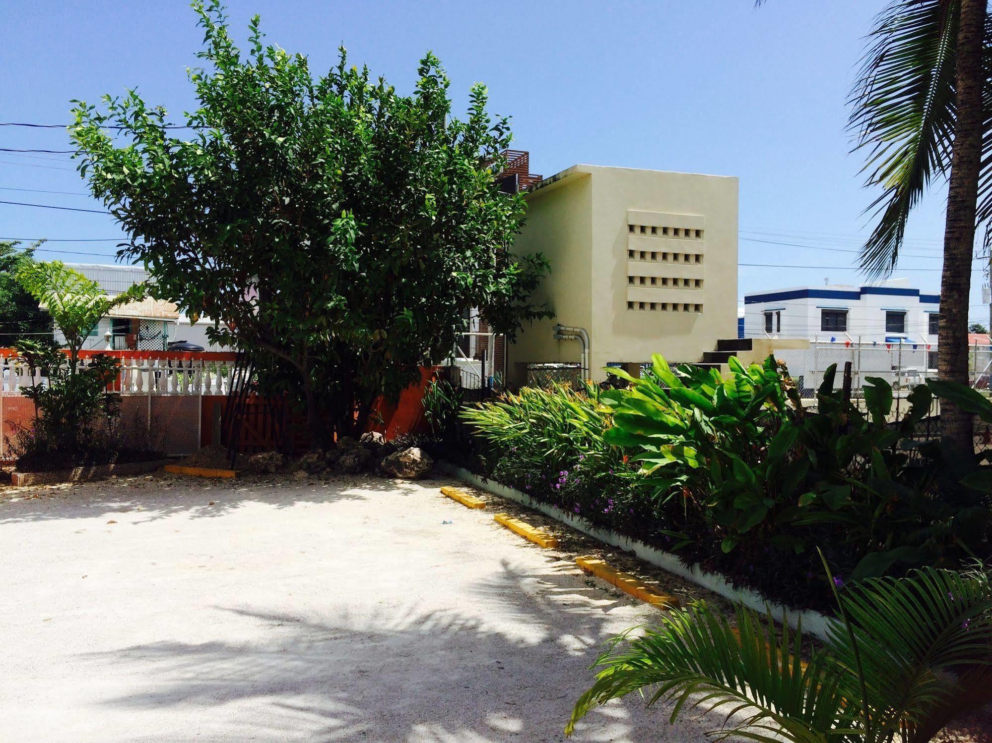 Easy Inn Hotel Belize City Exterior photo