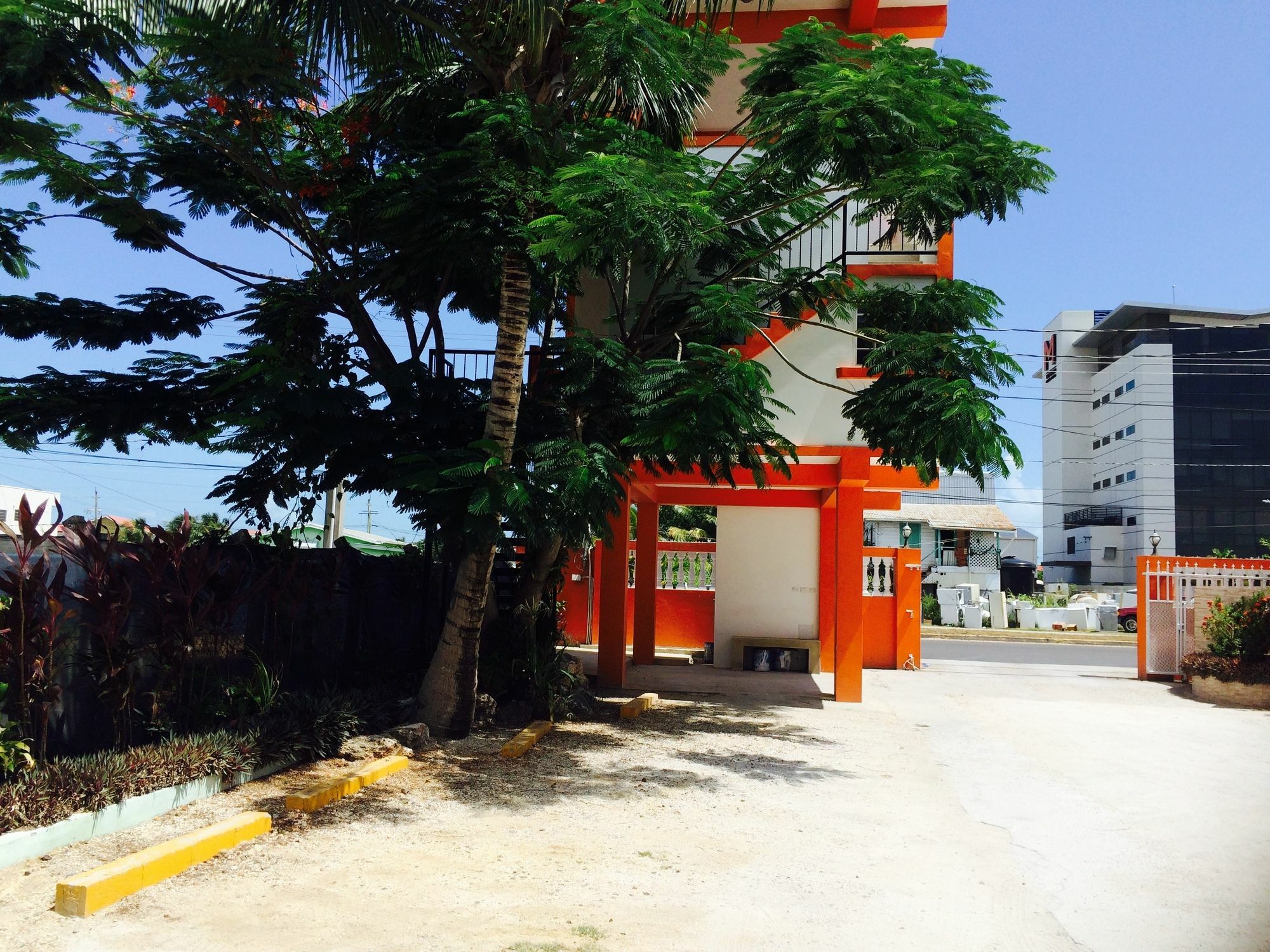 Easy Inn Hotel Belize City Exterior photo